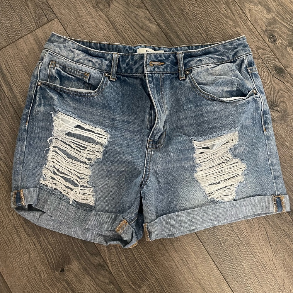 Distressed Denim Women Shorts!
